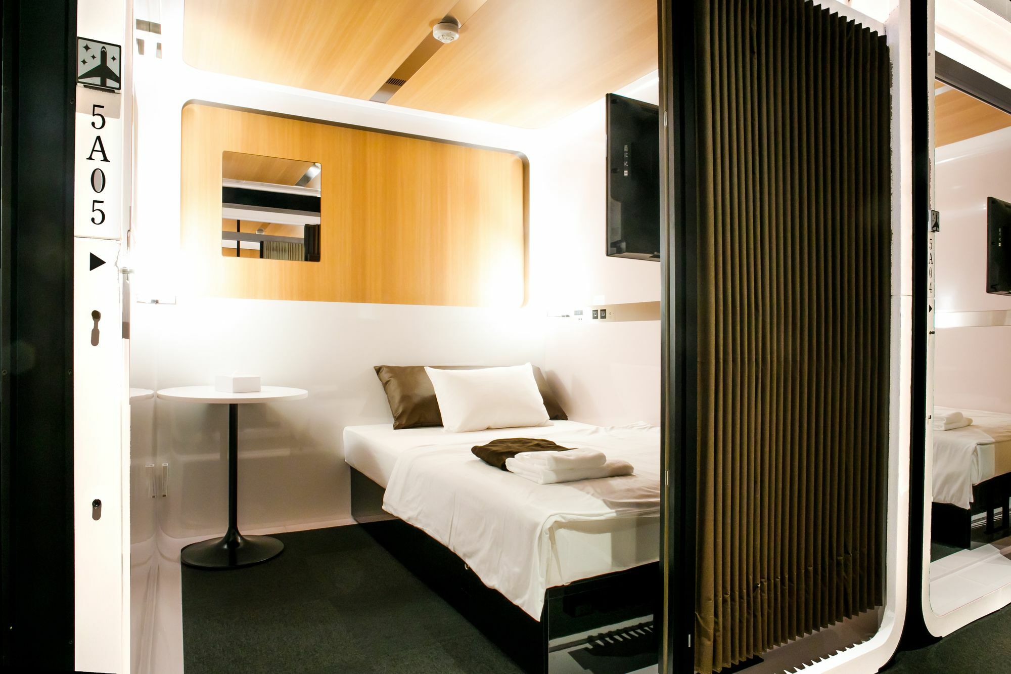 First Cabin Tkp Nagoya Station Hotel Exterior foto